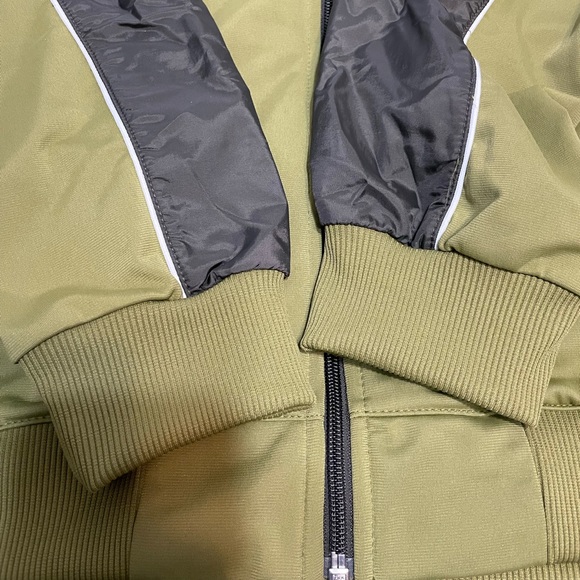 Men’s Nike Sweater - Picture 3 of 6